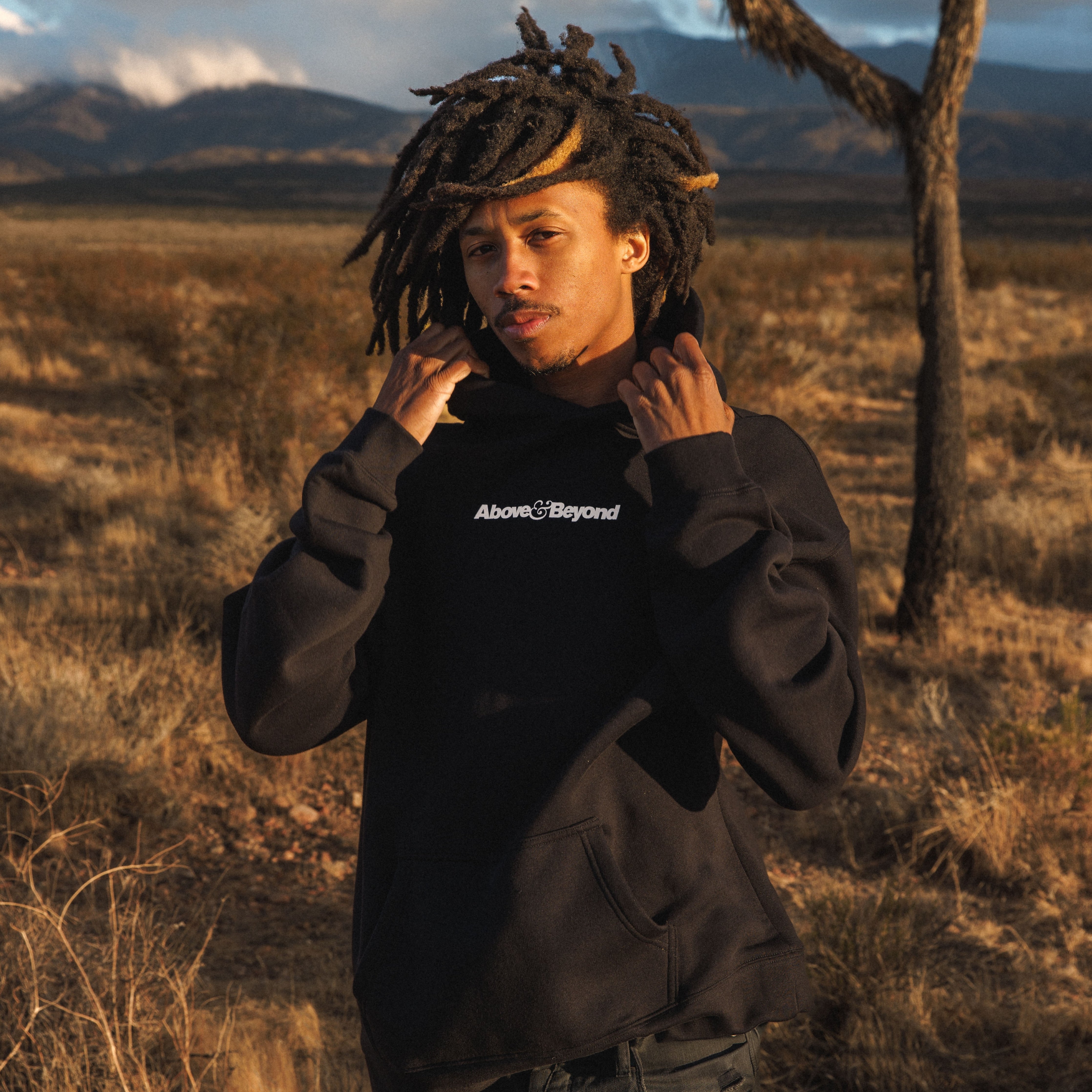 Above & Beyond 'Bigger Than All Of Us' Hoodie Hoodie 'Bigger Than All Of Us' Hoodie - S