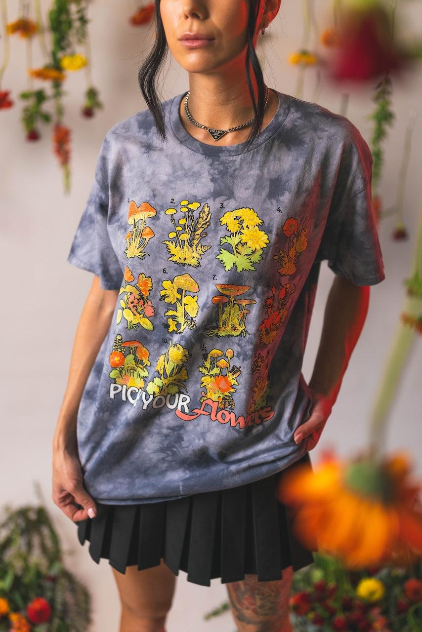Electric Family Electric Family "Pick Your Flowers" Tee - Tee Electric Family "Pick Your Flowers" Tee - S