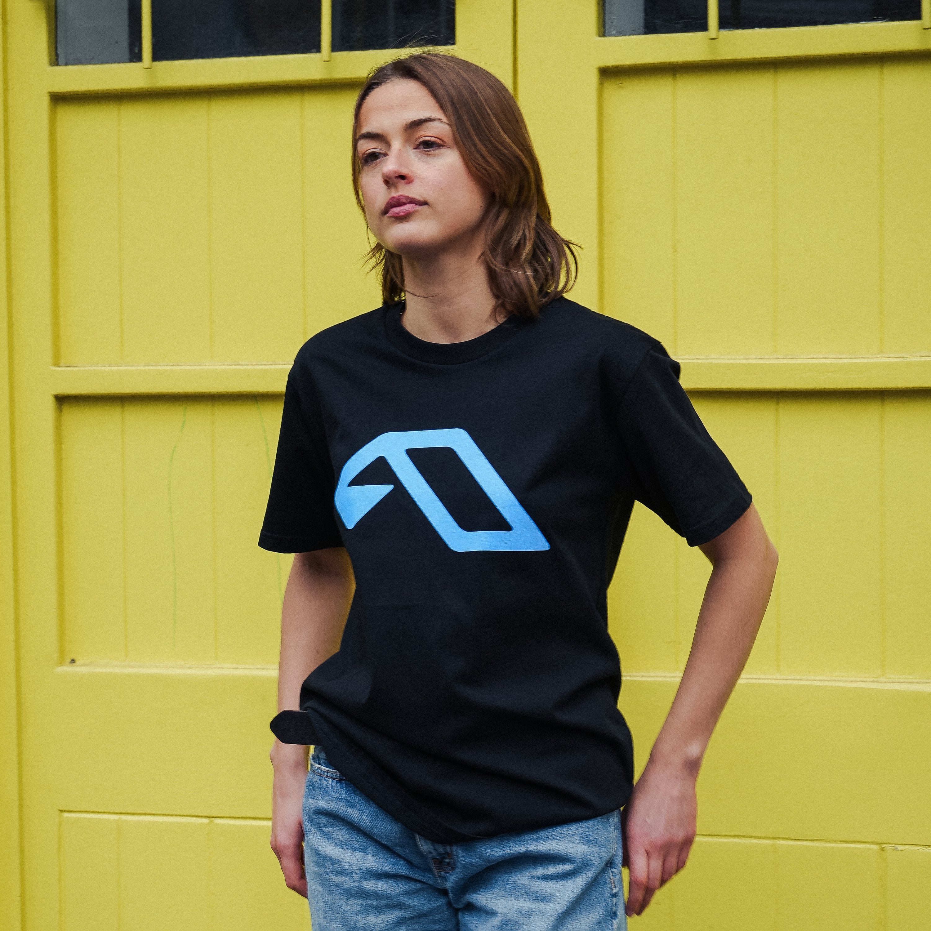 Anjuna Anjuna Classic Tee / Black & Blue Tee Anjuna Classic Tee / Black & Blue - S